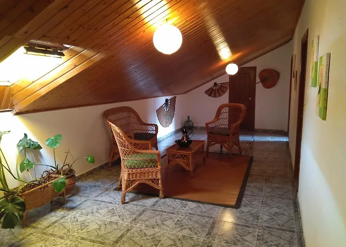 - Restaurante Casa Cuna Tebra